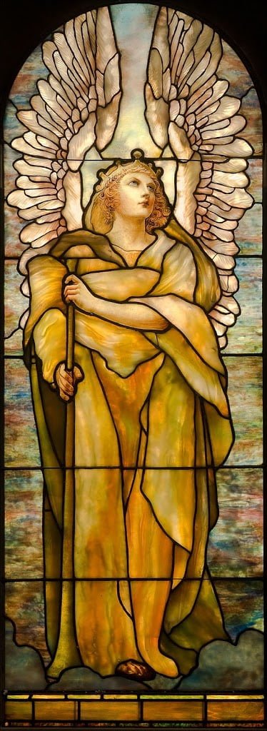Vitrail d'un ange par Louis C. Tiffany