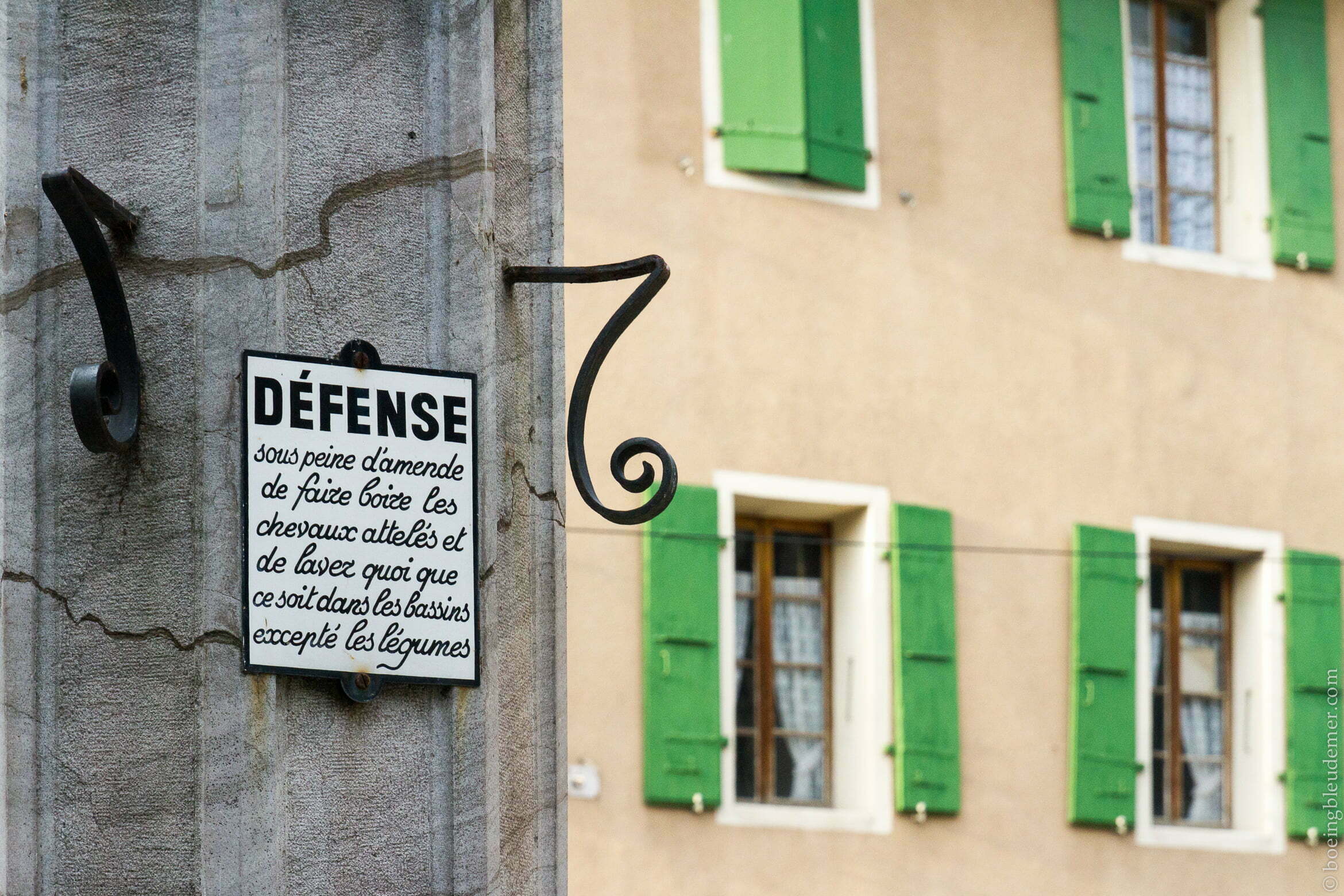 Défense, Villeneuve