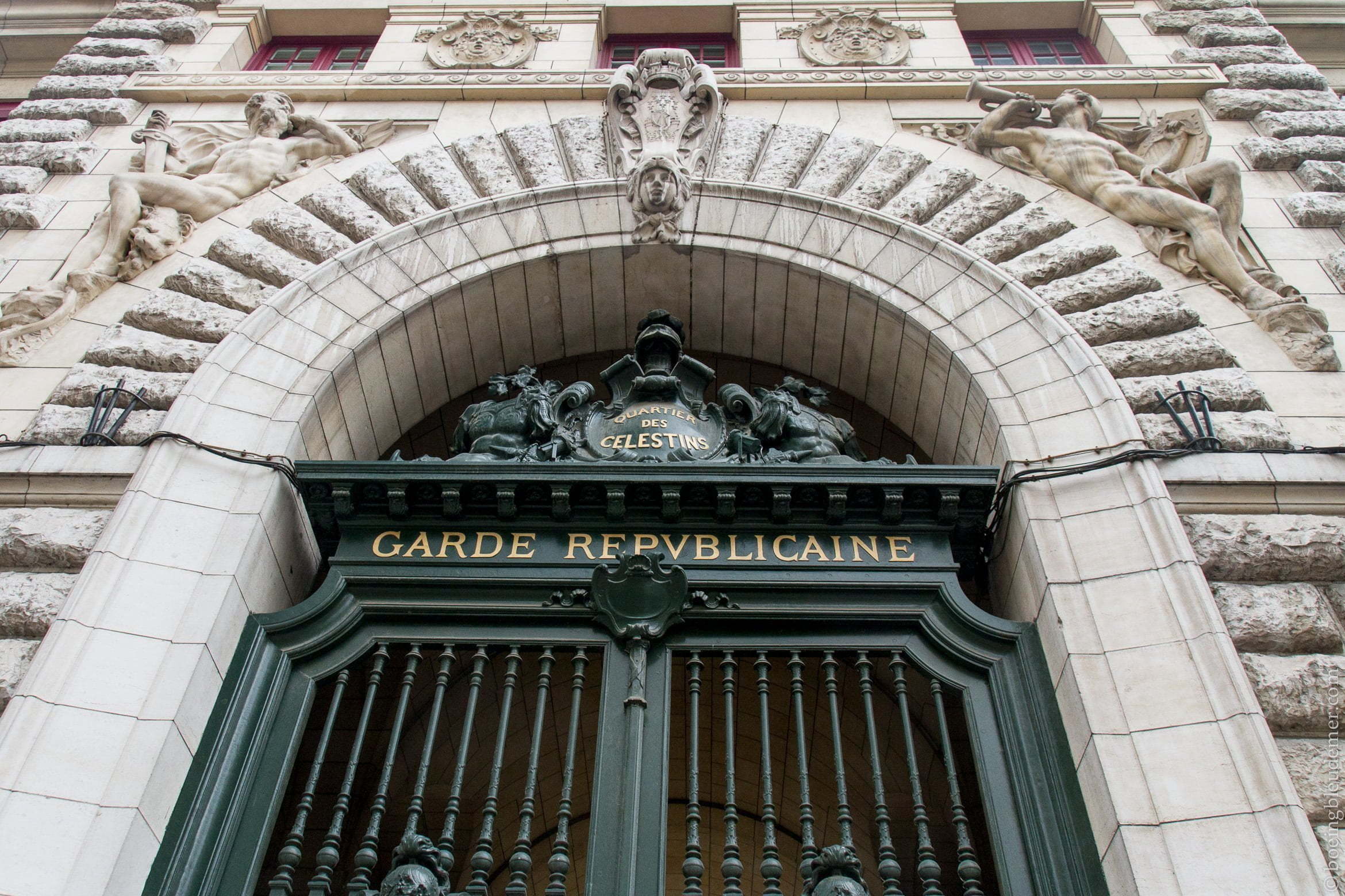 Porte de la Garde Républicaine Boulevard Henri IV