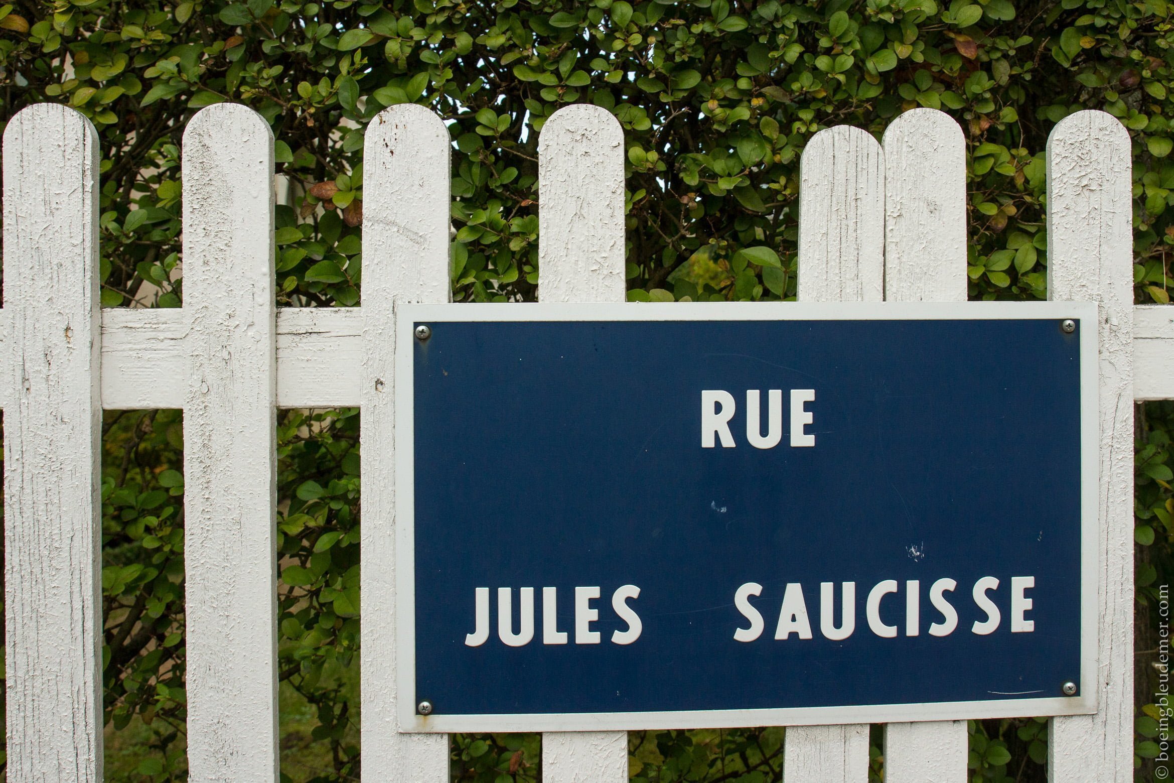 Un weekend à Deauville: Rue Jules Saucisse