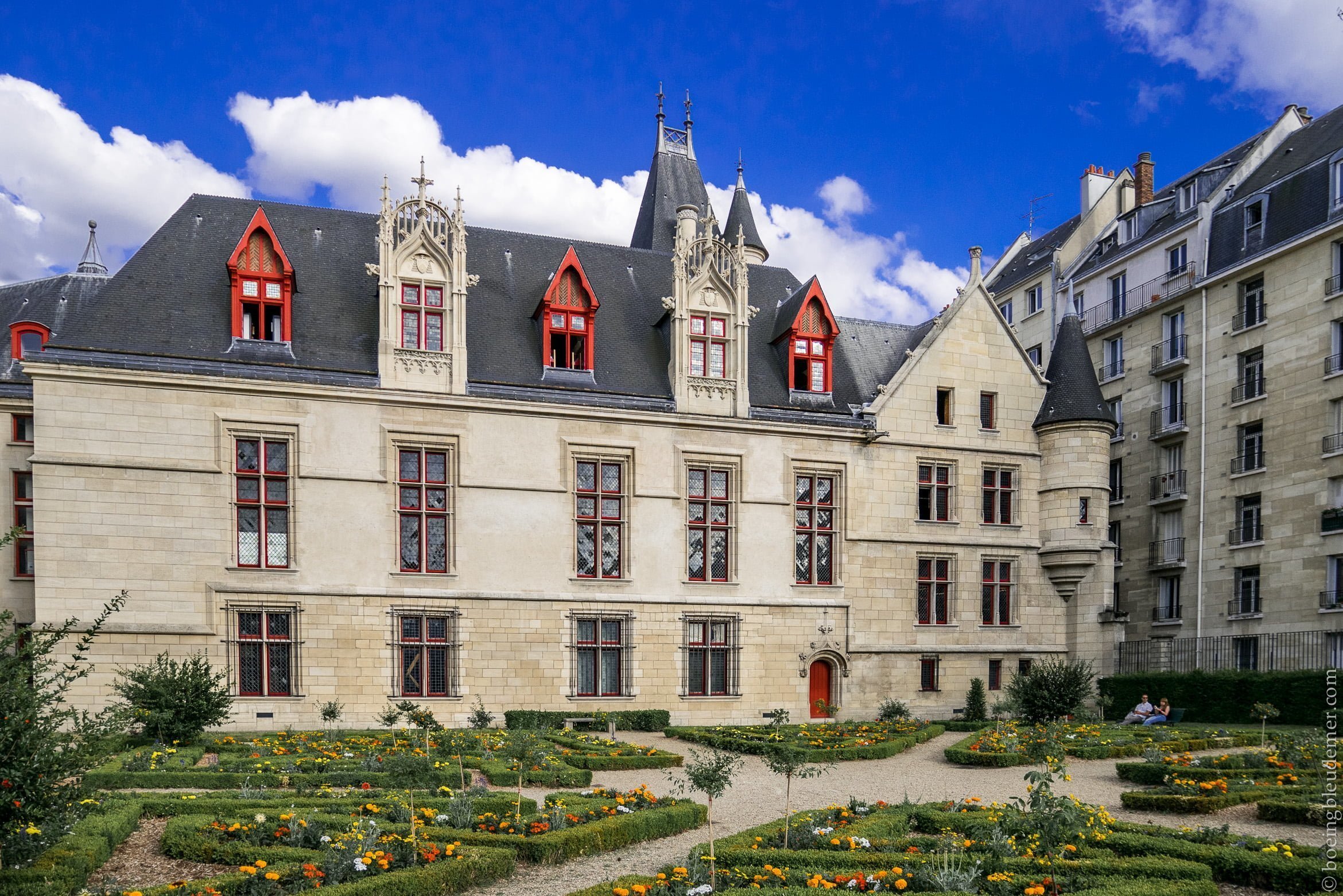 Paris du Moyen-Âge: Hotel des Archeveques de Sens