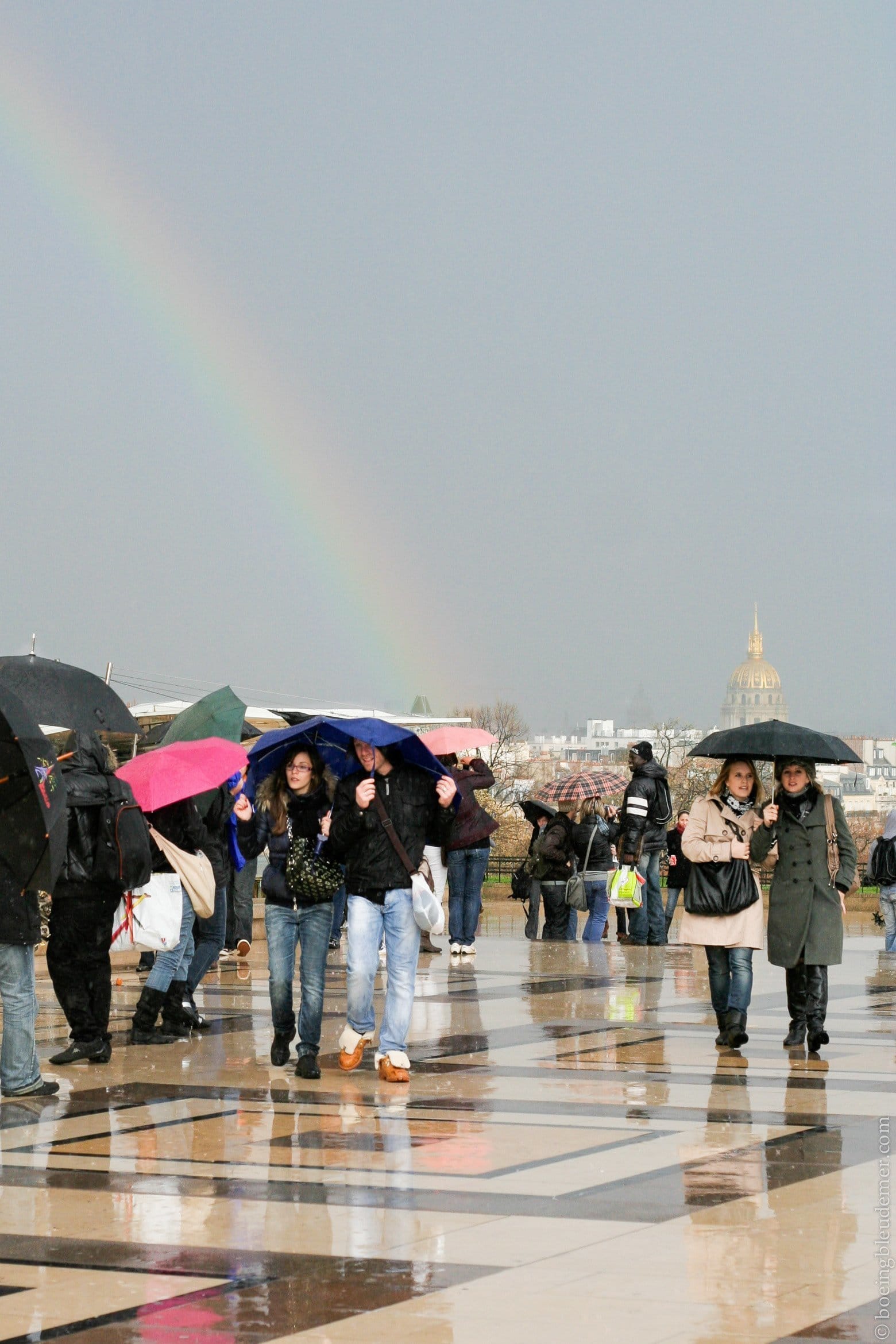 Paris: le Trocadéro sous la pluie